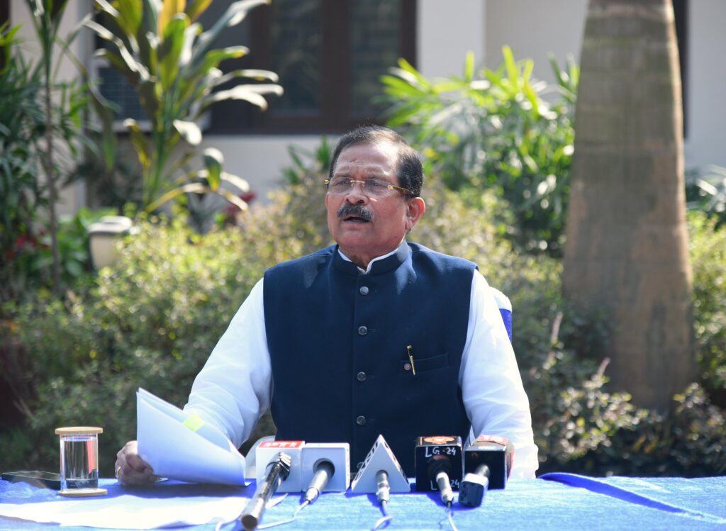 MoS Shripad Yesso Naik