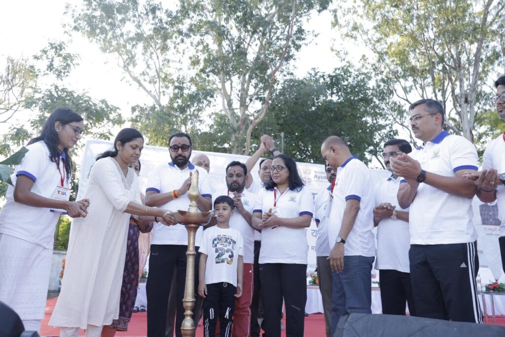 MDNIY under the Ministry of Ayush, successfully organised Yoga Mahotsav 2026 at Chatrapati Shri Shivaji Maharaj Udyan, Patel Nagar, Lonar, Buldhana, Maharashtra, marking the commencement of the 75-day countdown to the #IDY2026.